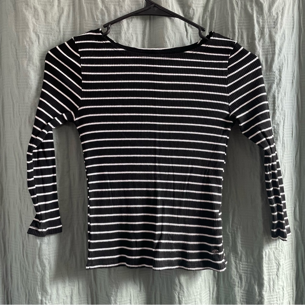 American Eagle Outfitters | Black and White Striped Ribbed Crop Top | S